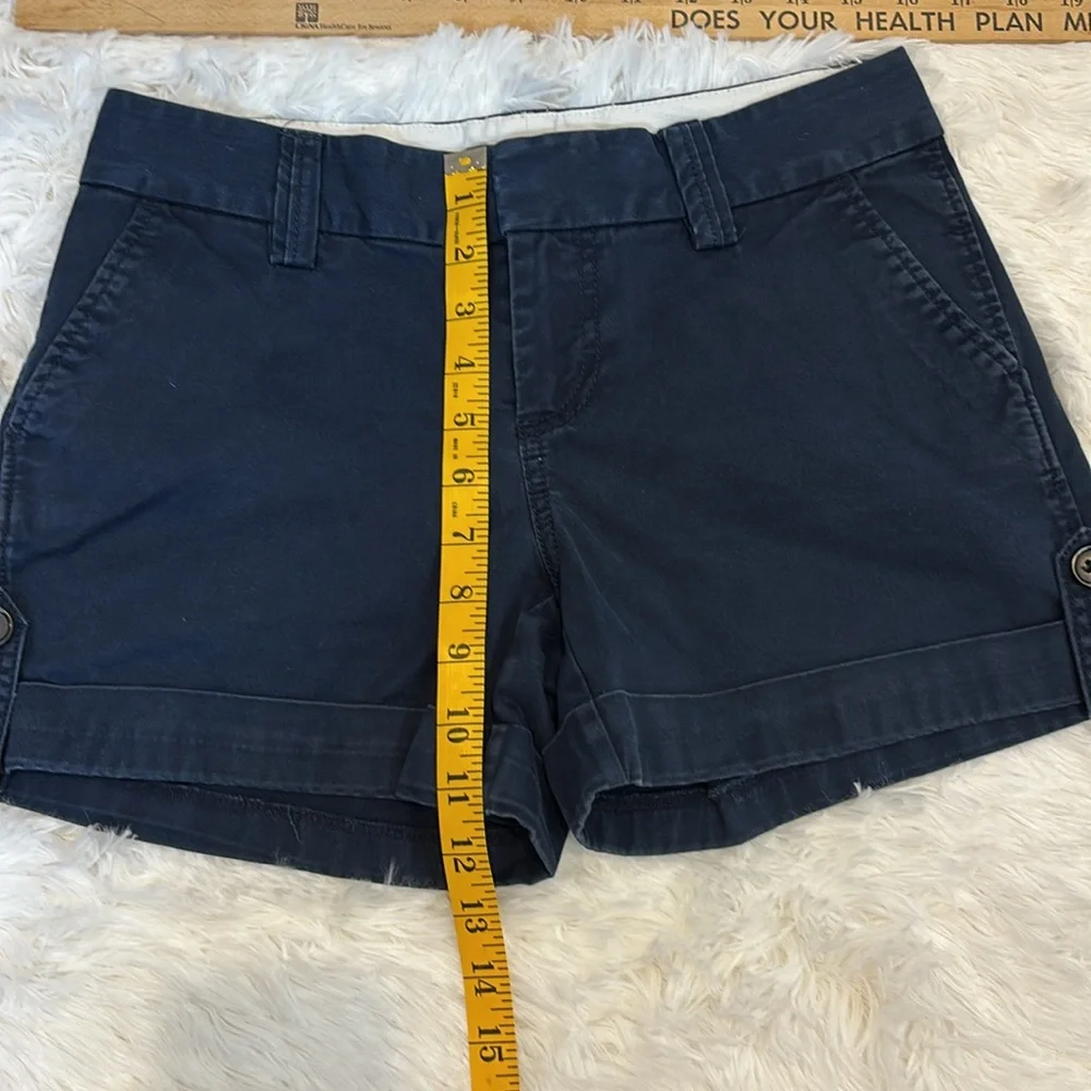 Banana Republic Shorts 2 Pair Womens Khaki Navy Cuffed Weekend Short Size 4